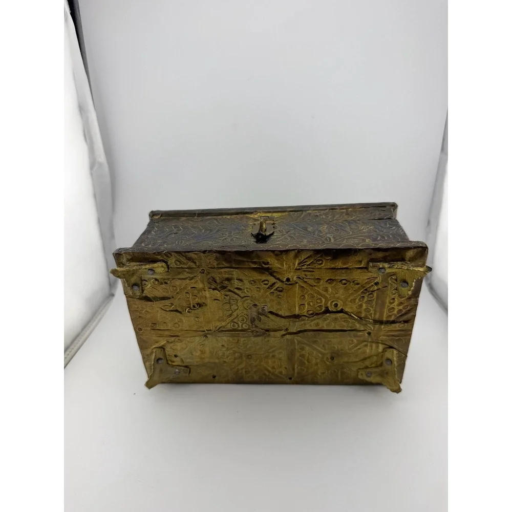 Unbranded vintage brass